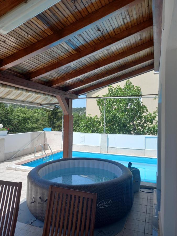 Vila Brig 108 - Private Swimming Pool And Jacuzzi Fiume Esterno foto
