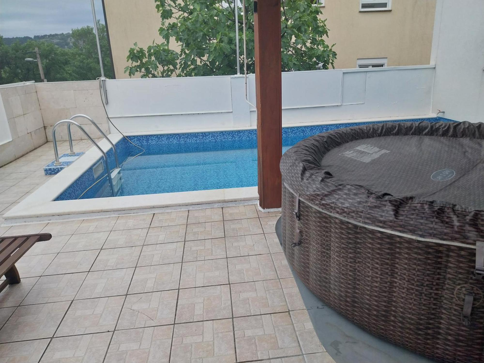 Vila Brig 108 - Private Swimming Pool And Jacuzzi Fiume Esterno foto